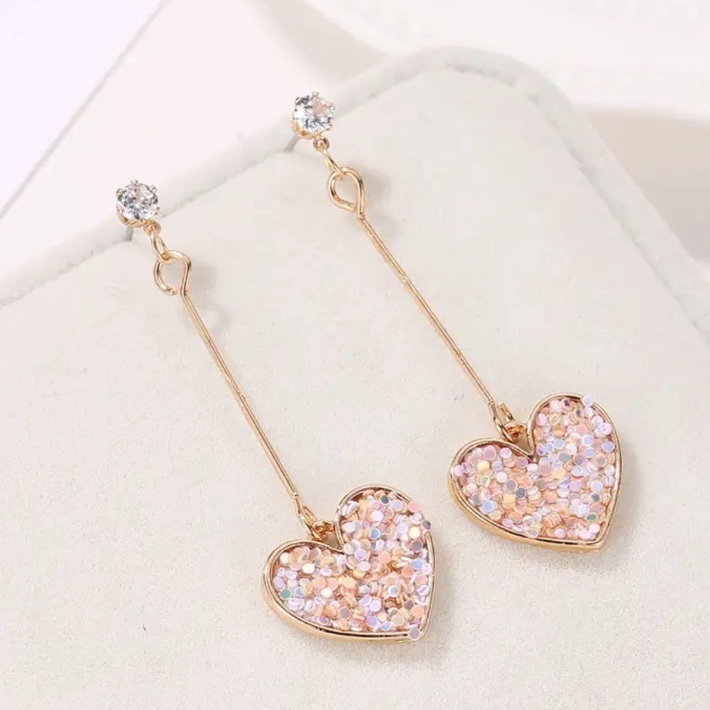 Women’s Drop Heart Sparkling Earrings